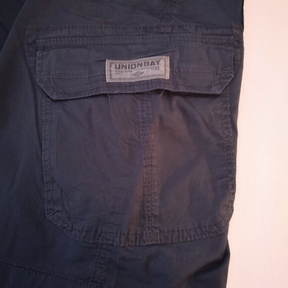 NWT Union Bay Genuine Sportswear Men's Size 40 Flat Front Navy Cargo Shorts - Picture 9 of 13